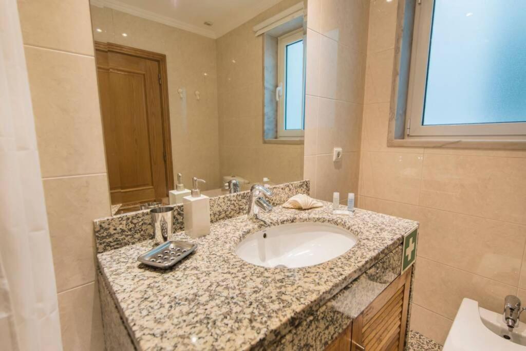 2 Bedroom With Garage Family Wonder Apartment *