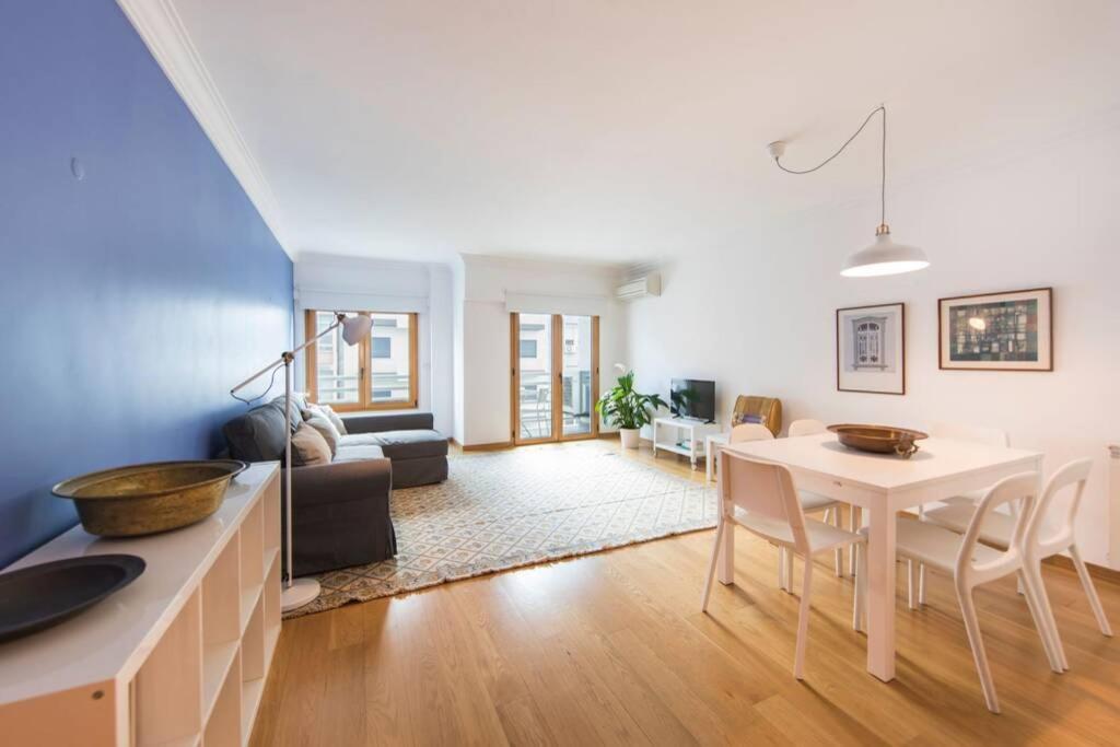 2 Bedroom With Garage Family Wonder Appartement Lisboa