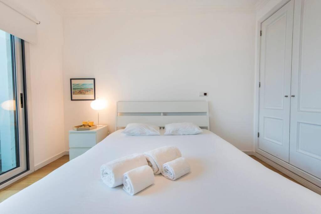 2 Bedroom With Garage Family Wonder Apartment Lisbon