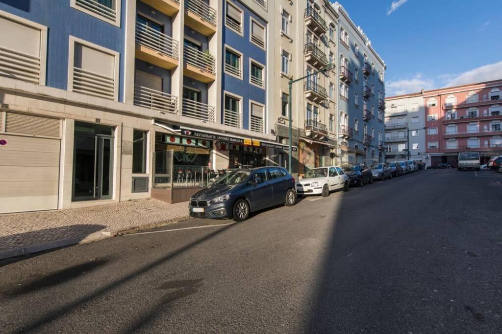 2 Bedroom With Garage Family Wonder Apartment Lisbon